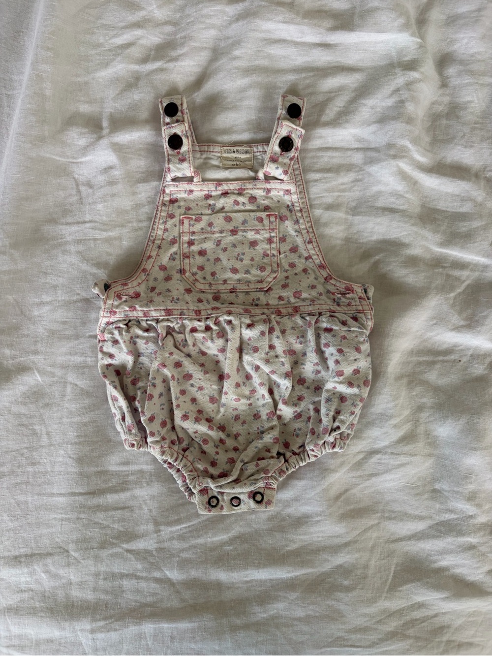 Fin & Vince vintage flowers mini overall romper
